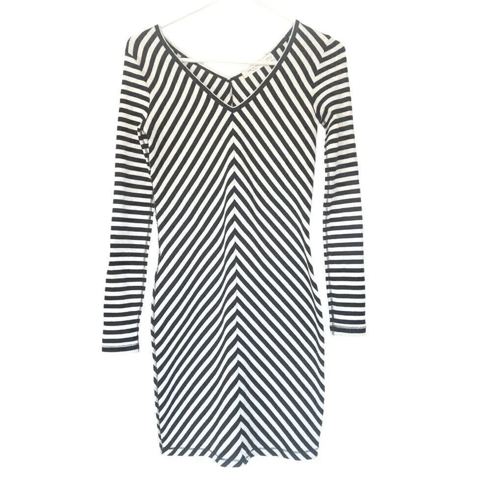Rag & Bone White & Black Long Sleeve Knit Dress Size XS